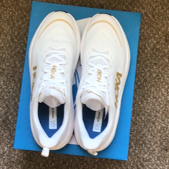 Hoka Skyflow - Picture 3 of 5